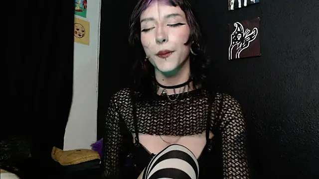 Snapshot of niakat_ chatting on 01-12-25, 07:53 niakat online show from 01-12-25, 07:53