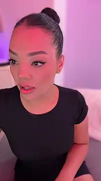 Sara LipsX online show from 03-14-26, 01:22