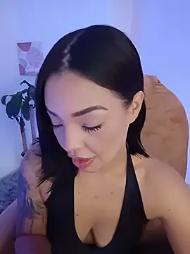 Sara LipsX online show from 11-23-25, 10:53