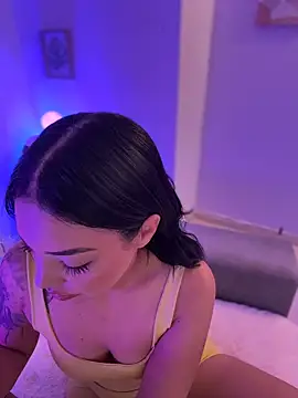 Sara LipsX online show from 01-06-26, 01:42