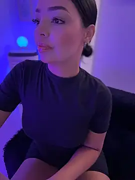 Sara LipsX online show from 01-17-26, 02:04