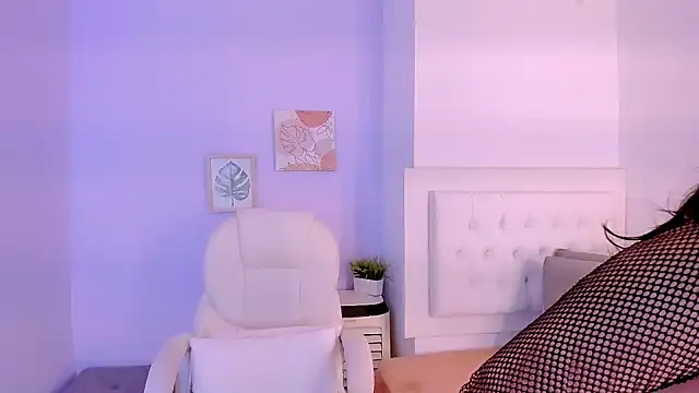 Sara LipsX online show from 01-16-25, 02:09