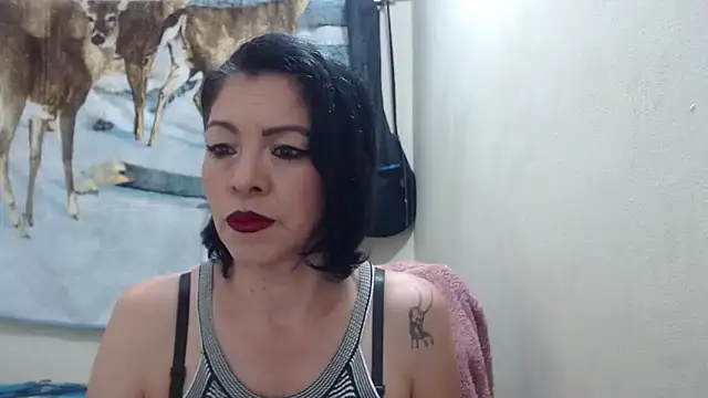 Snapshot of electra-mommy chatting on 03-05-25, 11:16 electra-mommy online show from 03-05-25, 11:16