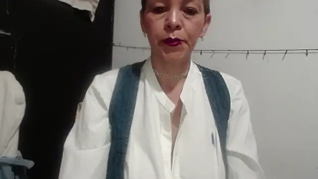 electra-mommy online show from 06-16-26, 07:52