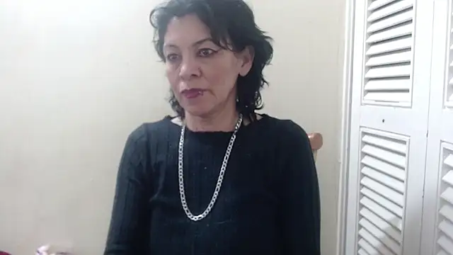 Snapshot of electra-mommy chatting on 03-18-25, 09:43 electra-mommy online show from 03-18-25, 09:43