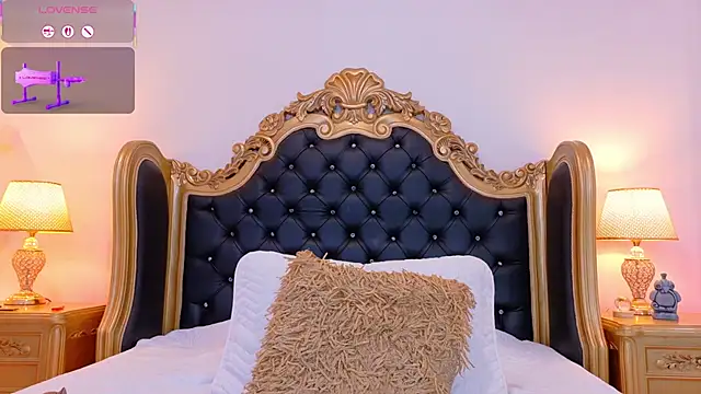 AdelinaVans online show from 11-28-25, 11:21