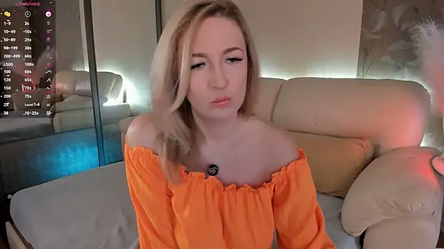 LaVitaBelle online show from 05-15-26, 03:04