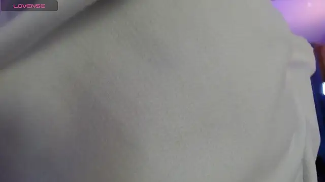 vitoria23  online show from 03-12-25, 01:08