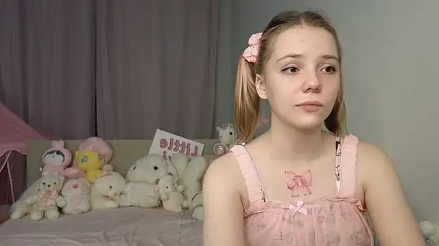 Snapshot of PrincessLittleKiki chatting on 07-16-26, 08:06 PrincessLittleKiki online show from 07-16-26, 08:06