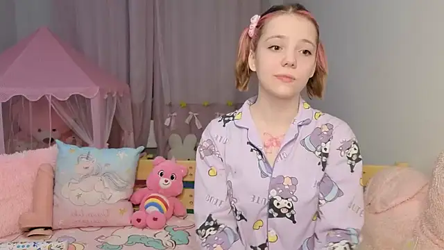 Snapshot of PrincessLittleKiki chatting on 04-25-26, 07:11 PrincessLittleKiki online show from 04-25-26, 07:11