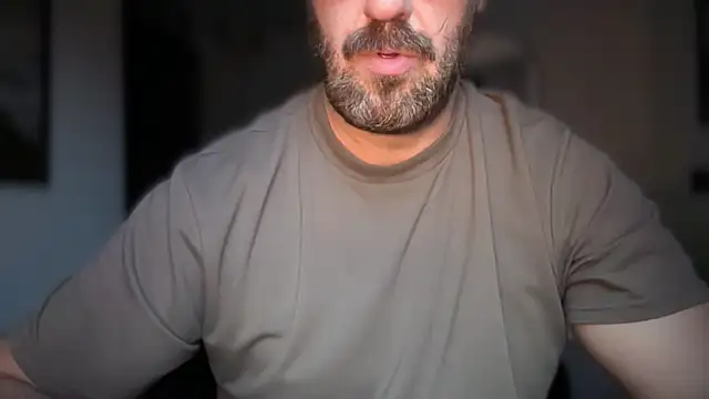 Mr Beef online show from 10-21-25, 05:01