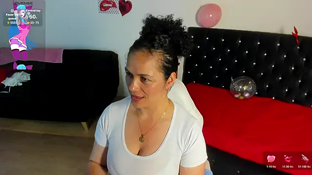 Aliciia cute1 online show from 05-13-26, 09:55