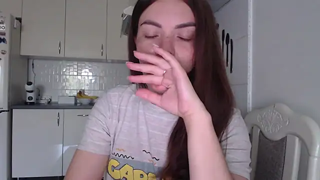 Snapshot of _JustmeHere_ chatting on 06-19-26, 07:14 JustmeHere online show from 06-19-26, 07:14