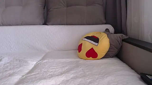  JustmeHere  online show from 04-22-26, 06:20