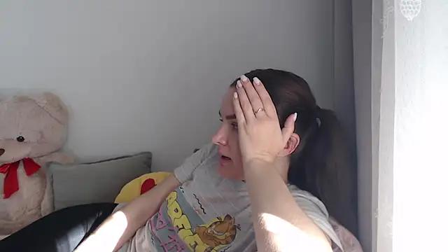  JustmeHere  online show from 12-16-25, 10:30