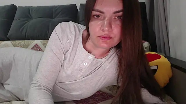 Snapshot of _JustmeHere_ chatting on 06-13-26, 10:29 JustmeHere online show from 06-13-26, 10:29