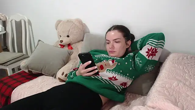  JustmeHere  online show from 12-15-25, 10:26