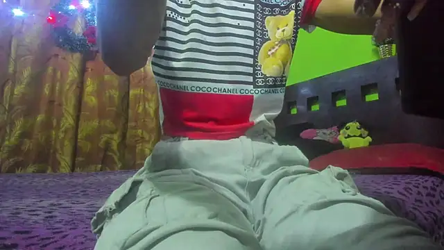 Brenda Smith69 online show from 12-14-25, 07:52