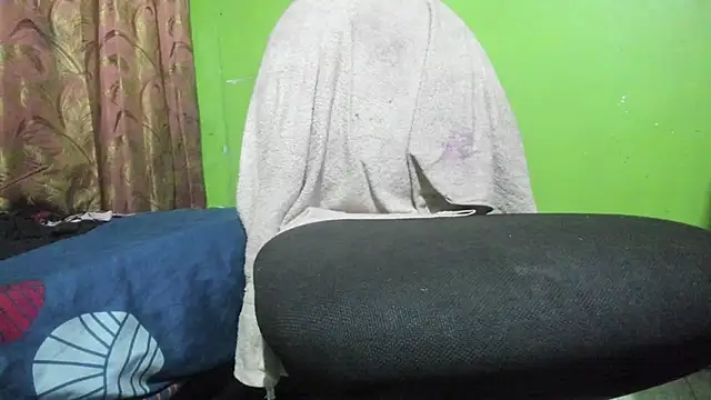 Brenda Smith69 online show from 11-20-25, 08:42