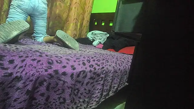 Brenda Smith69 online show from 12-20-25, 07:50