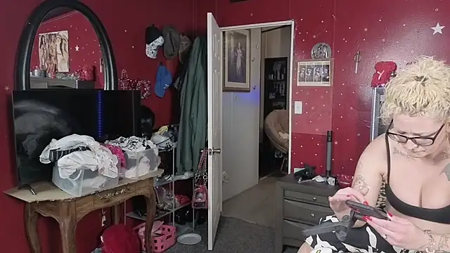 Lisalovely6981 online show from 03-23-26, 08:03