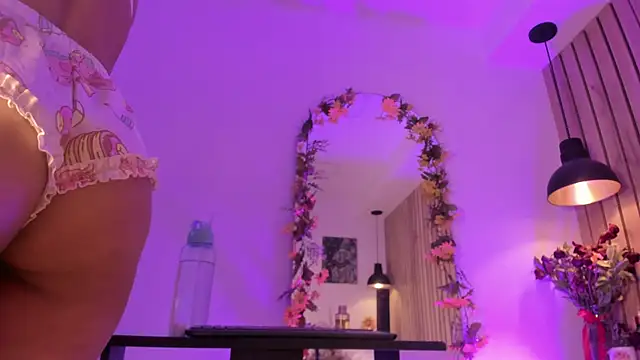 sofiesoft online show from 09-30-25, 01:39