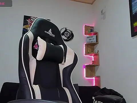 Snapshot of Marco_diaz1 chatting on 10-05-25, 12:45 Marco diaz1 online show from 10-05-25, 12:45