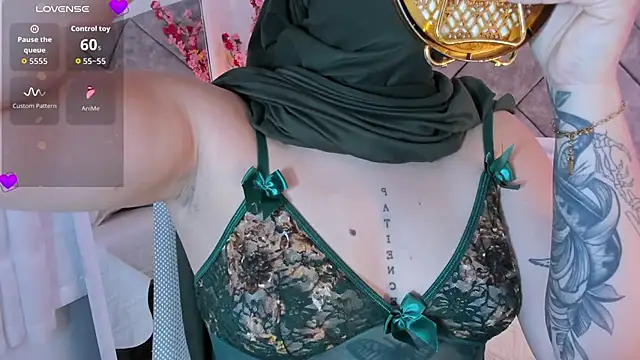 anna-henao online show from 12-18-25, 07:50