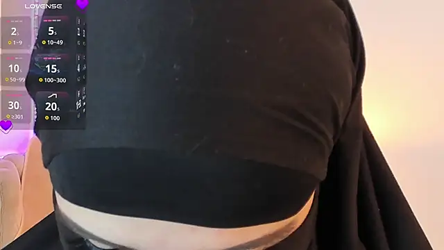 anna-henao online show from 09-08-25, 07:13