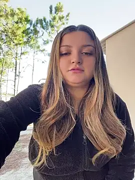 SweetPaige  online show from 05-12-26, 12:00