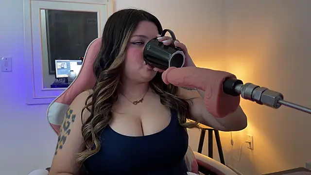 SweetPaige  online show from 10-06-25, 10:21