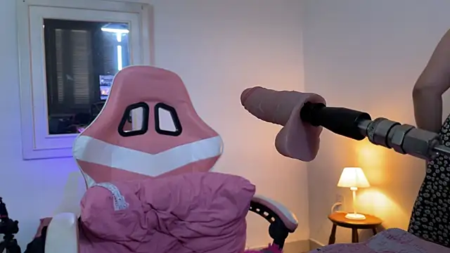 SweetPaige  online show from 10-27-25, 03:46