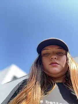 SweetPaige  online show from 03-27-26, 01:45