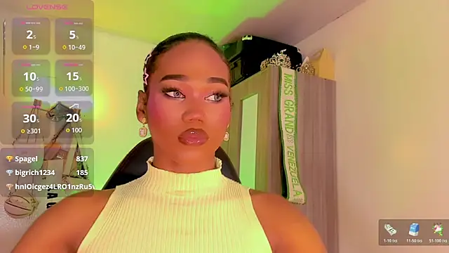 naomy  xx online show from 05-12-26, 08:59