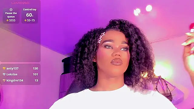 naomy  xx online show from 04-25-26, 03:20