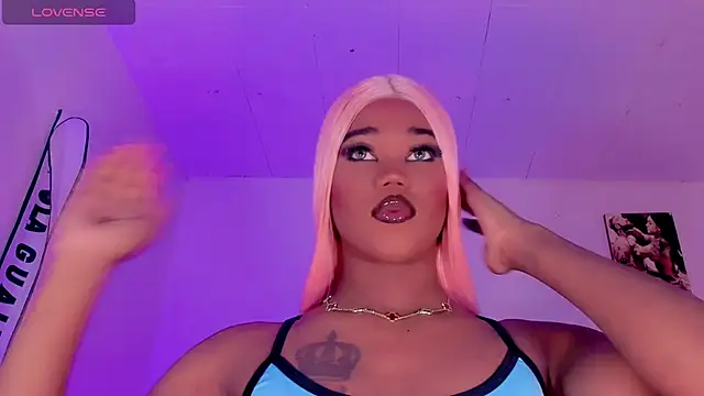 Snapshot of naomy__xx chatting on 10-27-25, 07:59 naomy xx online show from 10-27-25, 07:59