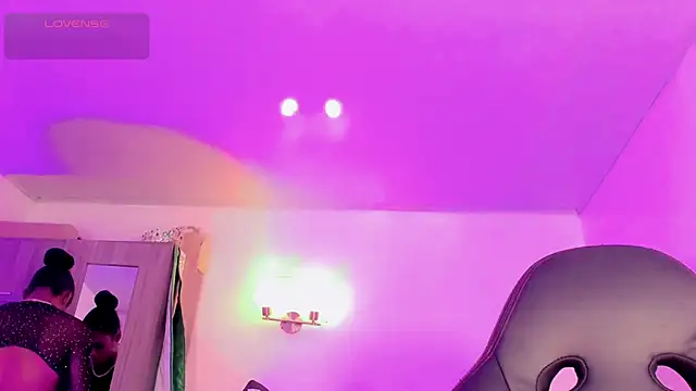 naomy  xx online show from 07-10-26, 03:17