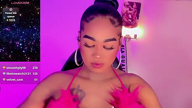 Snapshot of naomy__xx chatting on 12-15-25, 03:18 naomy xx online show from 12-15-25, 03:18