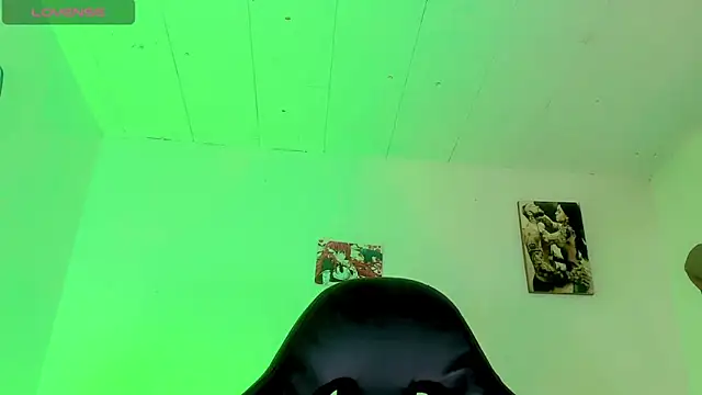 Snapshot of naomy__xx chatting on 10-29-25, 03:05 naomy xx online show from 10-29-25, 03:05