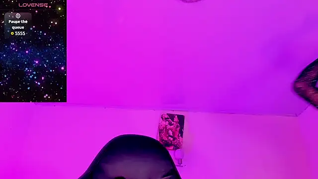 Snapshot of naomy__xx chatting on 11-19-25, 03:17 naomy xx online show from 11-19-25, 03:17