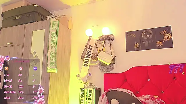 naomy  xx online show from 07-25-26, 03:14