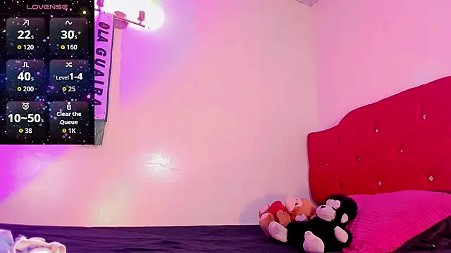 Snapshot of naomy__xx chatting on 12-03-25, 03:07 naomy xx online show from 12-03-25, 03:07