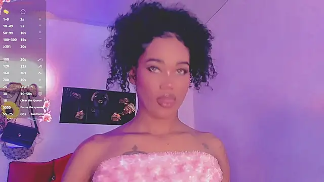 naomy  xx online show from 07-18-26, 03:15