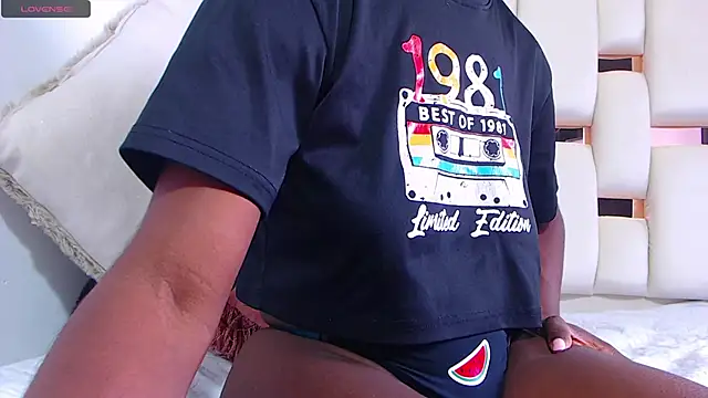 ItsVenuss online show from 11-12-25, 02:21