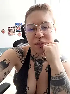 divine eve online show from 04-09-26, 10:10