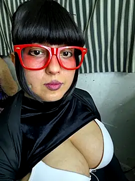 Derry Cooper online show from 01-07-26, 01:43