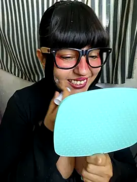 Derry Cooper online show from 11-30-25, 04:41