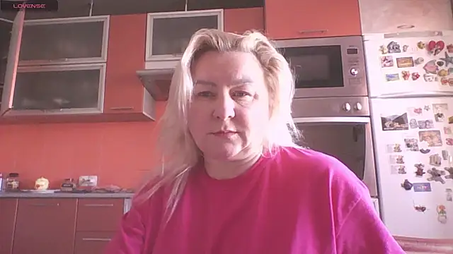 mira robinsonnn online show from 04-09-26, 05:09