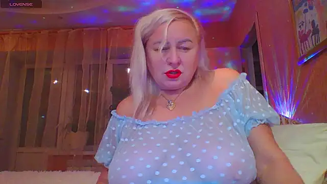 mira robinsonnn online show from 10-22-25, 08:30