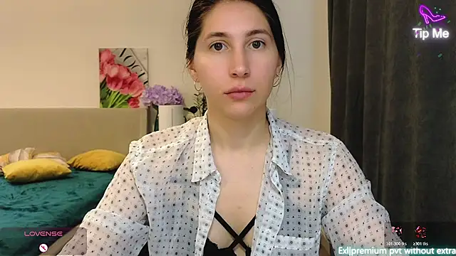 marrycolins online show from 05-30-26, 03:02